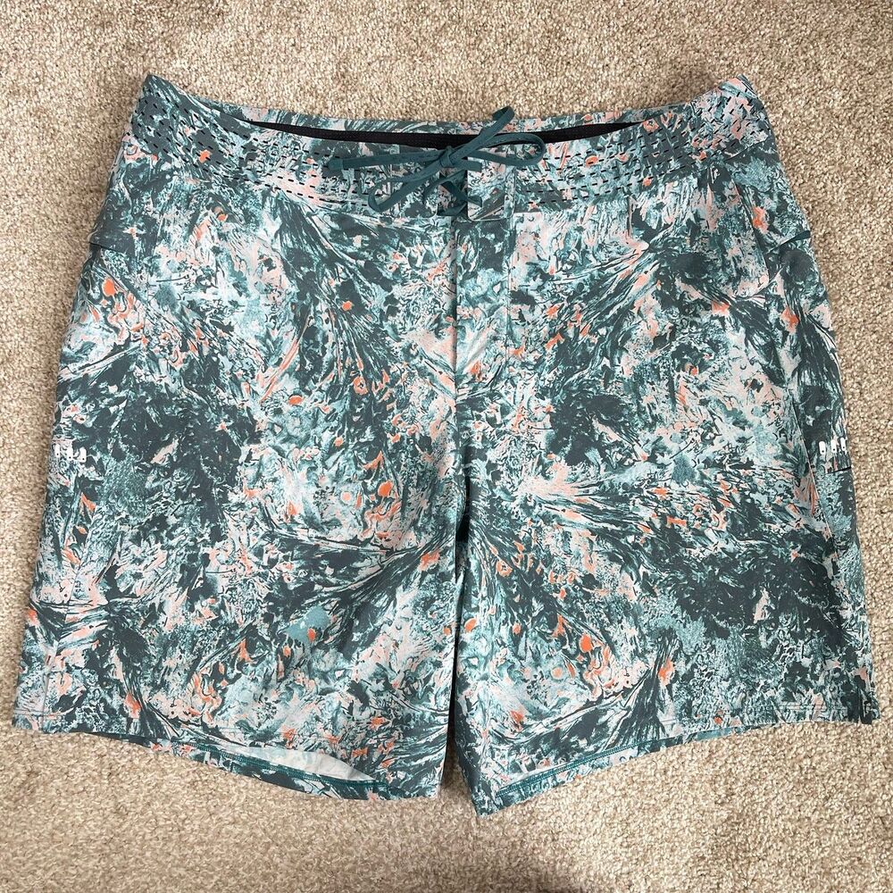 Lululemon Current State Men's 9" Surf Board Shorts Size 38 - Teal Print